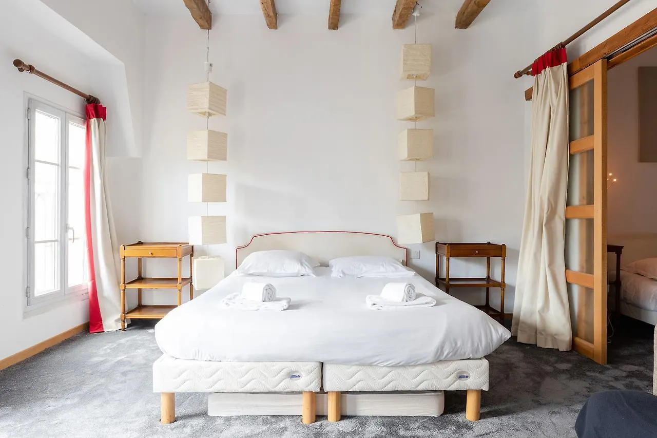 Private Apartment - St. Germain - Odeon Paris 0*,  Frankrig